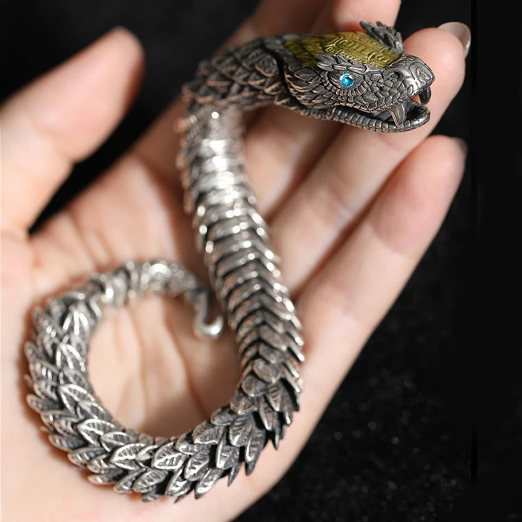 HX Handmade Three-dimensional Bracelet Men's Trendy Personality Domineering Retro Faucet Collection-level Smart Dragon Bracelet HX Handmade Three-dimensional Bracelet Men's Trendy Personality Domineering Retro Faucet Collection-level Smart Dragon Bracelet