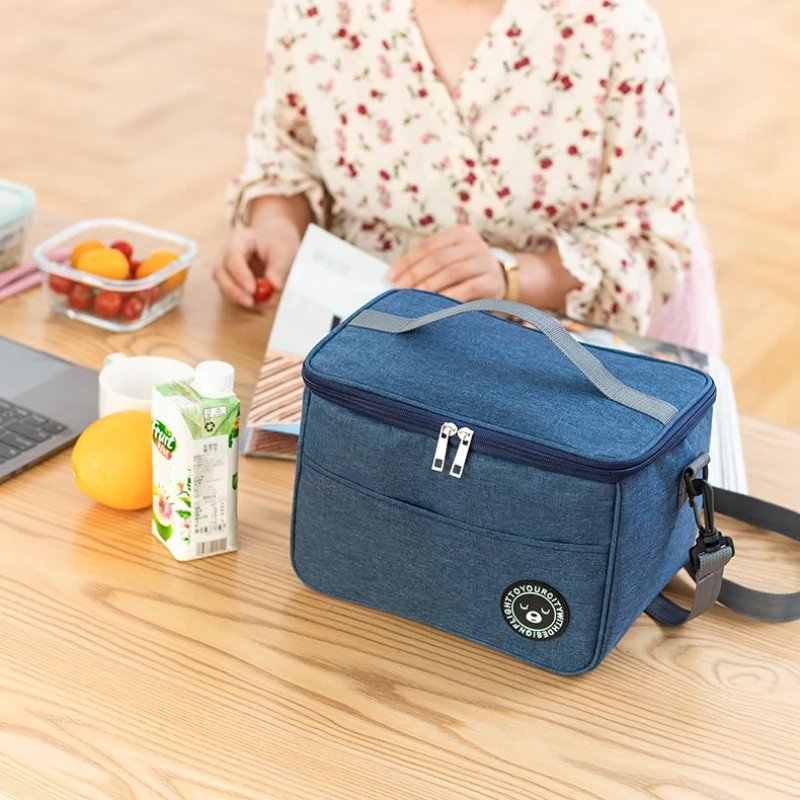 Portable Lunch Bag Food Thermal Box Durable Waterproof Office Cooler Lunchbox with Shoulder Strap Picnic Bag for Couples Unisex