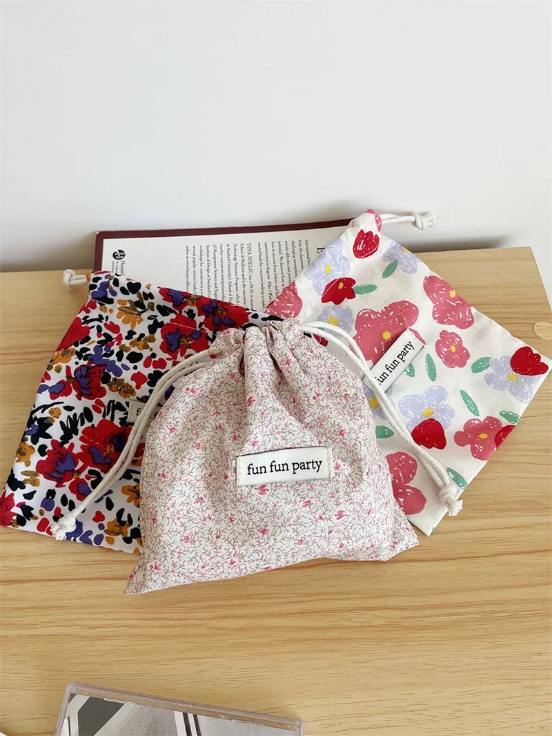 Cotton Linen Floral Storage Drawstring Bag Women Finishing Storage Pouch Cute Makeup Bag Christmas Gift Candy Jewelry Organizer