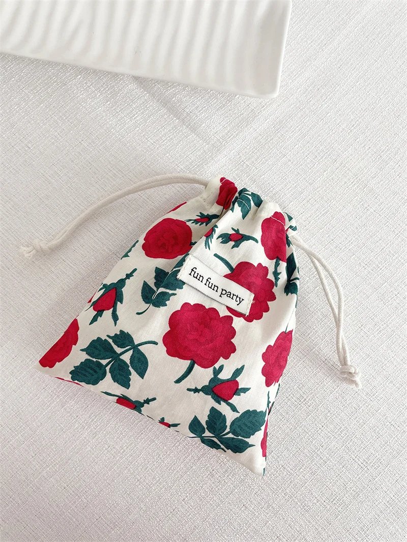 Cotton Linen Floral Storage Drawstring Bag Women Finishing Storage Pouch Cute Makeup Bag Christmas Gift Candy Jewelry Organizer