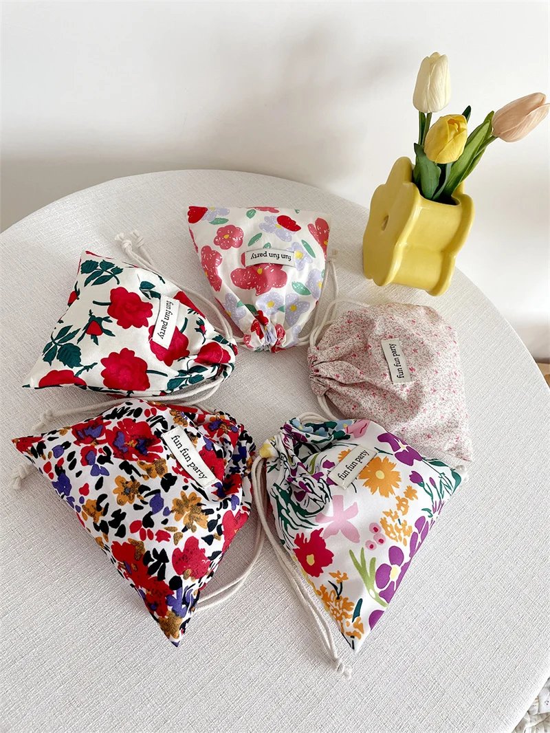 Cotton Linen Floral Storage Drawstring Bag Women Finishing Storage Pouch Cute Makeup Bag Christmas Gift Candy Jewelry Organizer