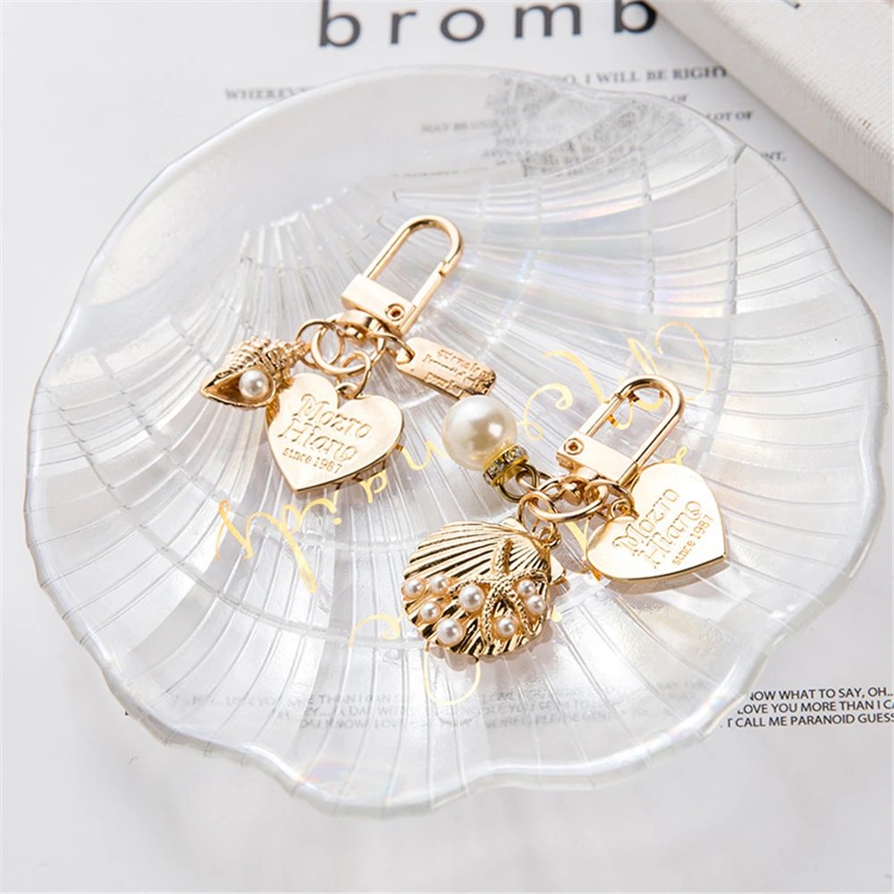 Pearl Shell Heart Letter Keychain For Women Girls Car Bag Key Chains Cute Gold Color Key Rings Jewelry Key Accessories