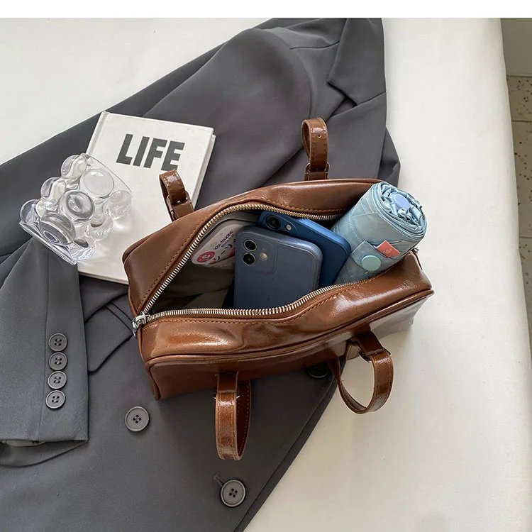 Woman's Boston Shoulder Crossbody Bag Monochrome Fashion Handbag with Adjustable Straps armpit Bag for Work Shopping Travel