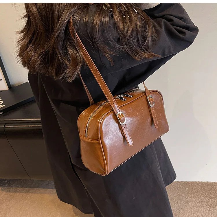 Woman's Boston Shoulder Crossbody Bag Monochrome Fashion Handbag with Adjustable Straps armpit Bag for Work Shopping Travel