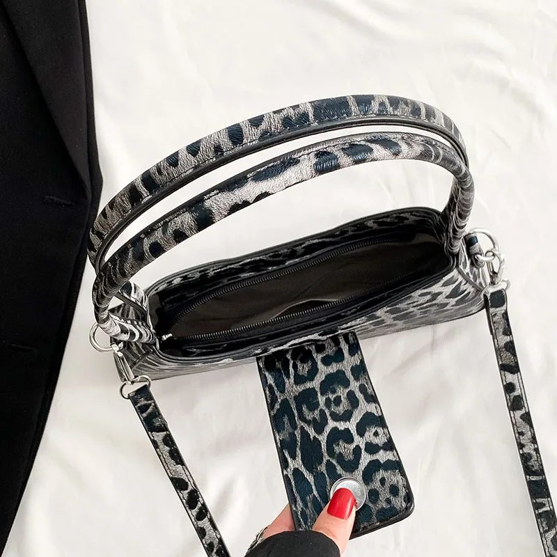 French Style Underarm Bag For Women Brown Black Leopard Handbag Clutch Bag Female Vintage PU Leather Crossbody Bags Versatile