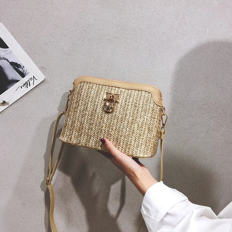 Casual Chains Straw Bucket Bags 2023 Women Summer Messenger Bag Rattan Bags Beach Lady Travel Purses and Handbags Shoulder Bag