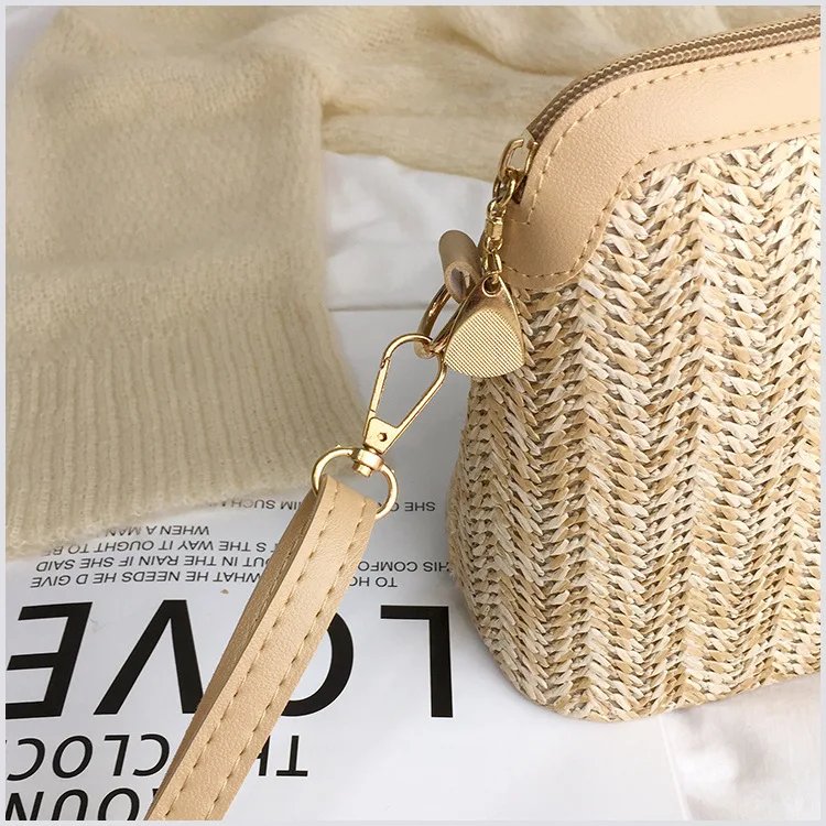 Casual Chains Straw Bucket Bags 2023 Women Summer Messenger Bag Rattan Bags Beach Lady Travel Purses and Handbags Shoulder Bag