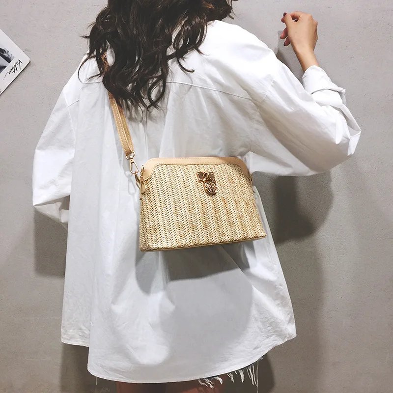 Casual Chains Straw Bucket Bags 2023 Women Summer Messenger Bag Rattan Bags Beach Lady Travel Purses and Handbags Shoulder Bag