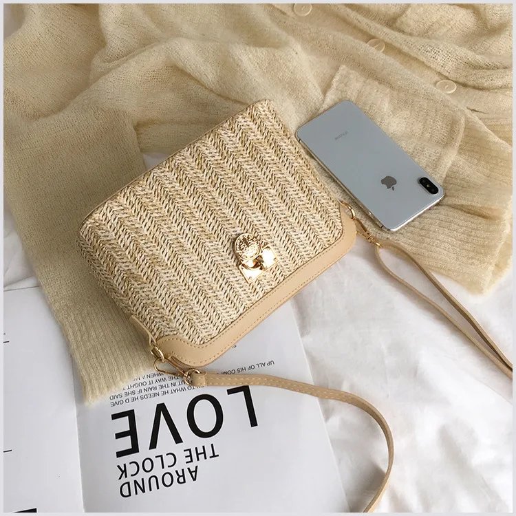 Casual Chains Straw Bucket Bags 2023 Women Summer Messenger Bag Rattan Bags Beach Lady Travel Purses and Handbags Shoulder Bag