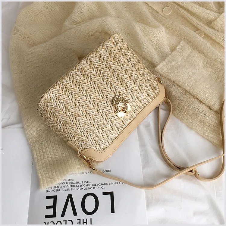 Casual Chains Straw Bucket Bags 2023 Women Summer Messenger Bag Rattan Bags Beach Lady Travel Purses and Handbags Shoulder Bag