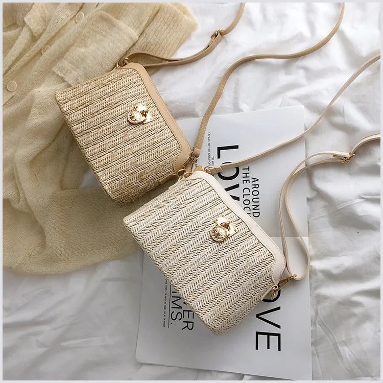 Casual Chains Straw Bucket Bags 2023 Women Summer Messenger Bag Rattan Bags Beach Lady Travel Purses and Handbags Shoulder Bag