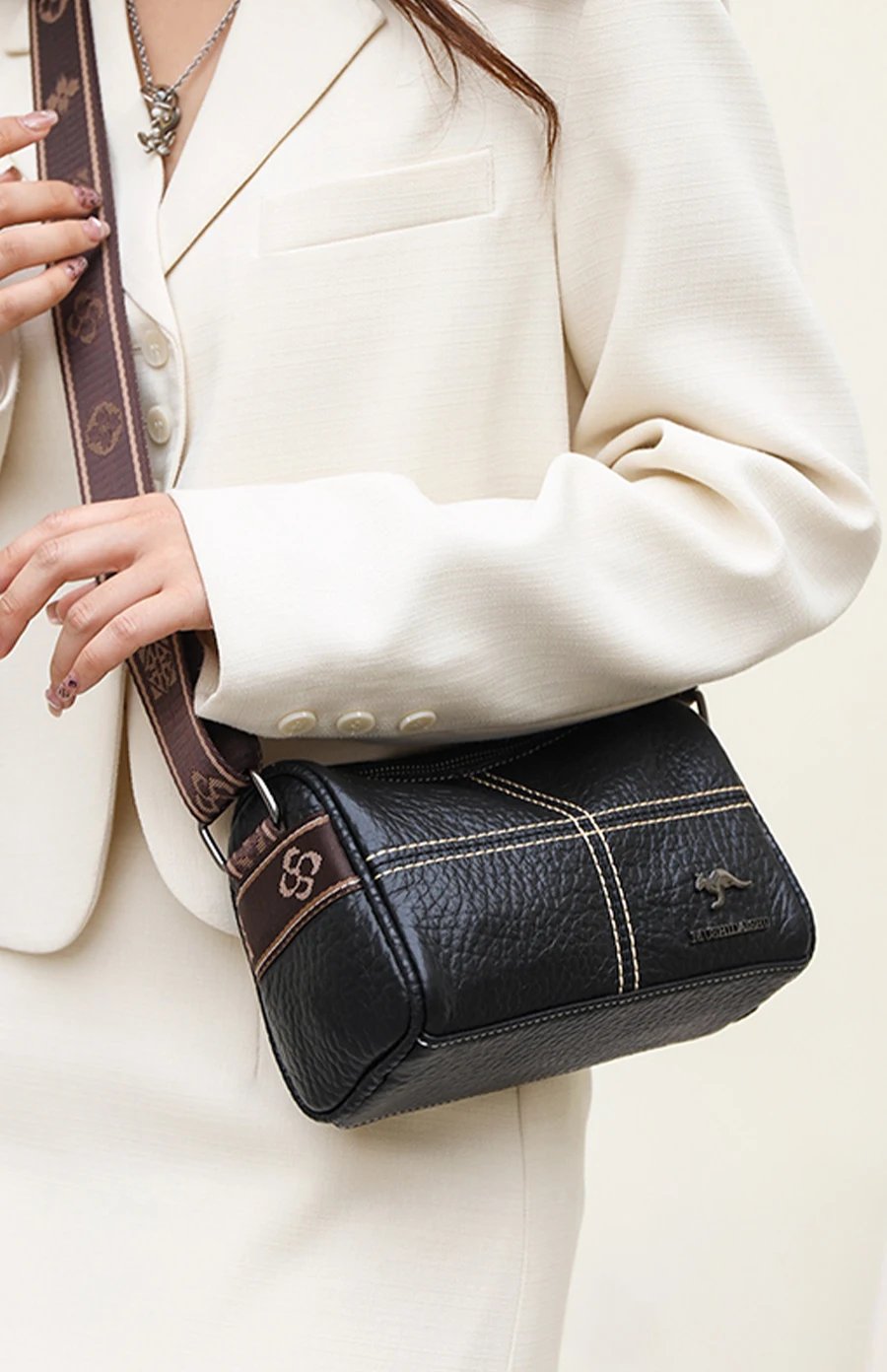 High Quality Soft Leather Womens Shoulder Bag Fashion Trend Pillow Shaped Bags Luxury Brand Female Crossbody Bolsas Sac 2024 New High Quality Soft Leather Womens Shoulder Bag Fashion Trend Pillow Shaped Bags Luxury Brand Female Crossbody Bolsas Sac 2024 New