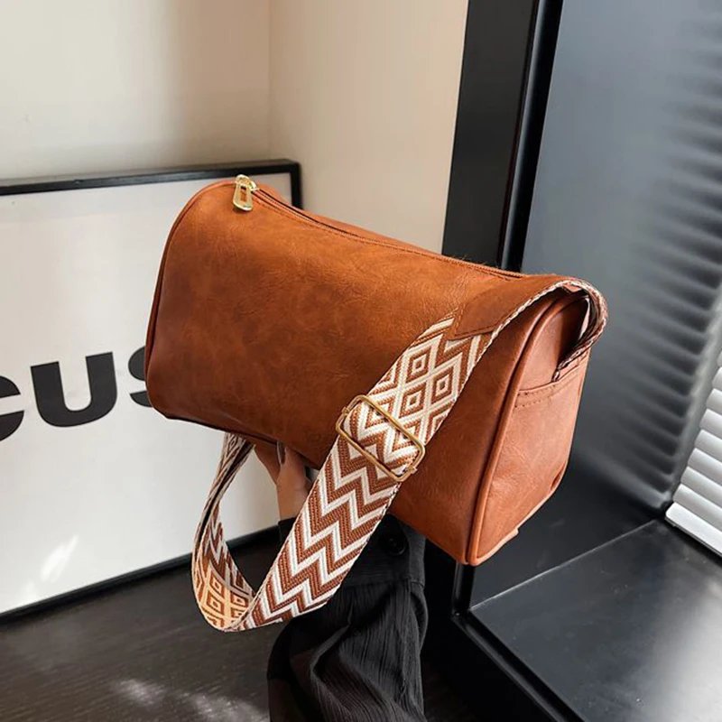 High Quality PU Leather, Wide Shoulder Strap Shoulder Bag ,Women Vintage Ladies Small Handbag ,Pillow Messenger Crossbody Bag