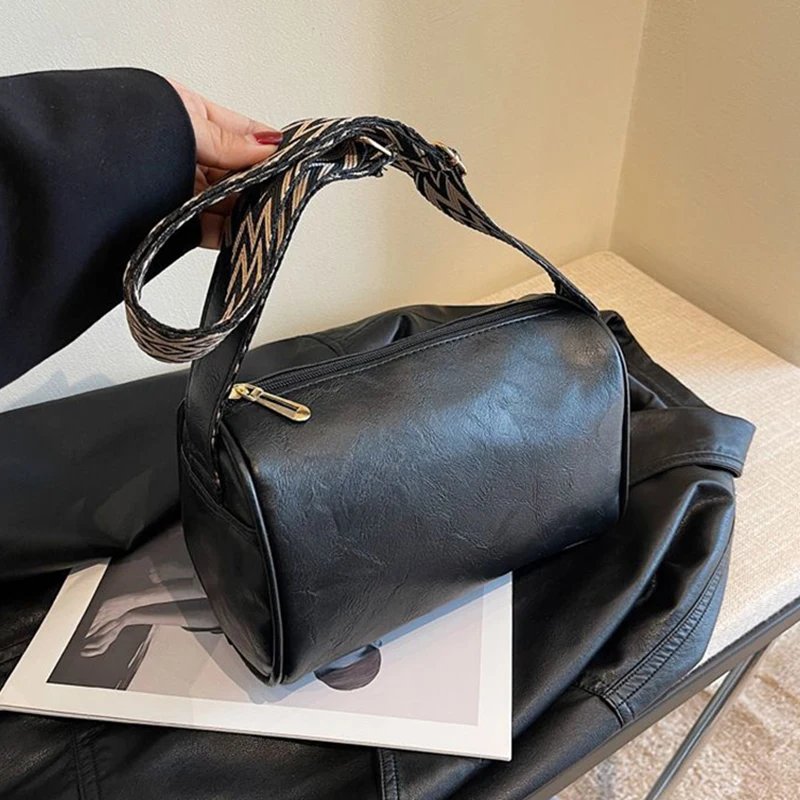 High Quality PU Leather, Wide Shoulder Strap Shoulder Bag ,Women Vintage Ladies Small Handbag ,Pillow Messenger Crossbody Bag