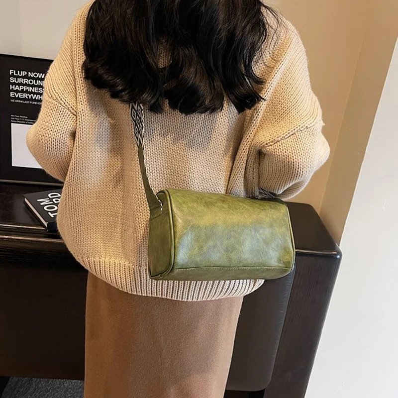 High Quality PU Leather, Wide Shoulder Strap Shoulder Bag ,Women Vintage Ladies Small Handbag ,Pillow Messenger Crossbody Bag