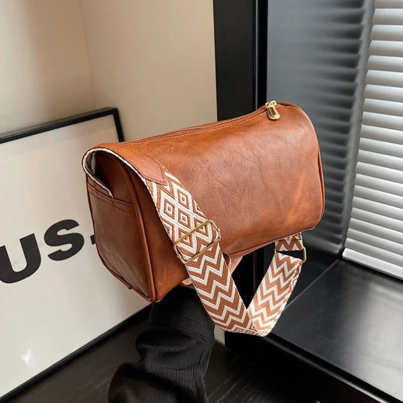 High Quality PU Leather, Wide Shoulder Strap Shoulder Bag ,Women Vintage Ladies Small Handbag ,Pillow Messenger Crossbody Bag