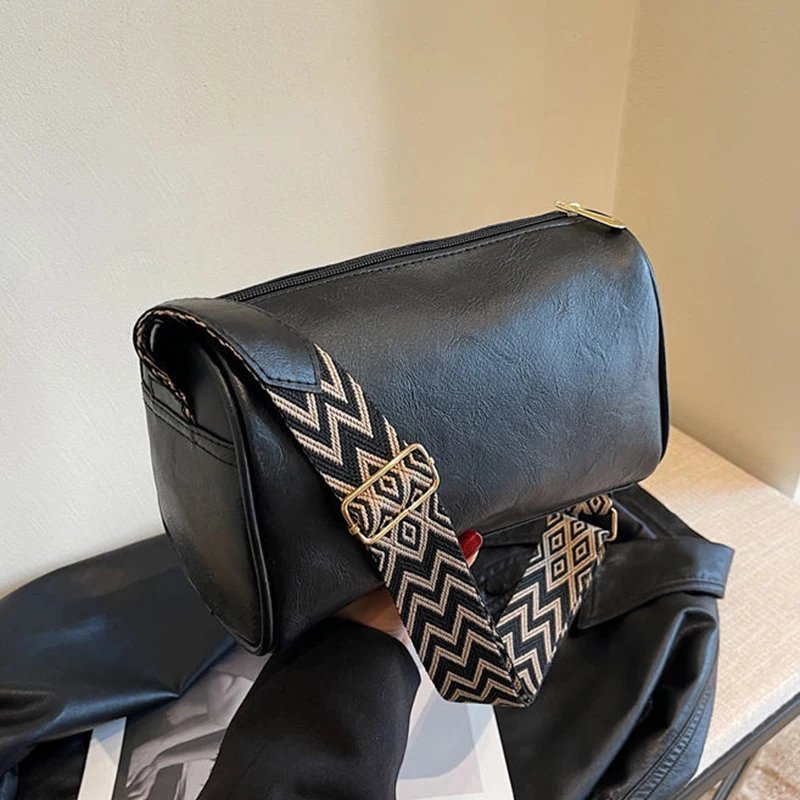 High Quality PU Leather, Wide Shoulder Strap Shoulder Bag ,Women Vintage Ladies Small Handbag ,Pillow Messenger Crossbody Bag