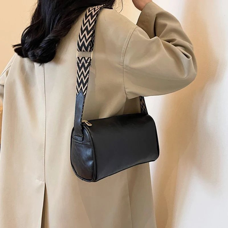 High Quality PU Leather, Wide Shoulder Strap Shoulder Bag ,Women Vintage Ladies Small Handbag ,Pillow Messenger Crossbody Bag