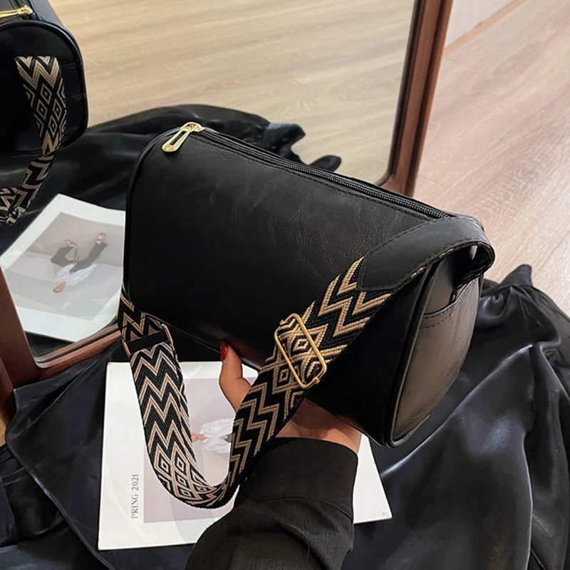 High Quality PU Leather, Wide Shoulder Strap Shoulder Bag ,Women Vintage Ladies Small Handbag ,Pillow Messenger Crossbody Bag