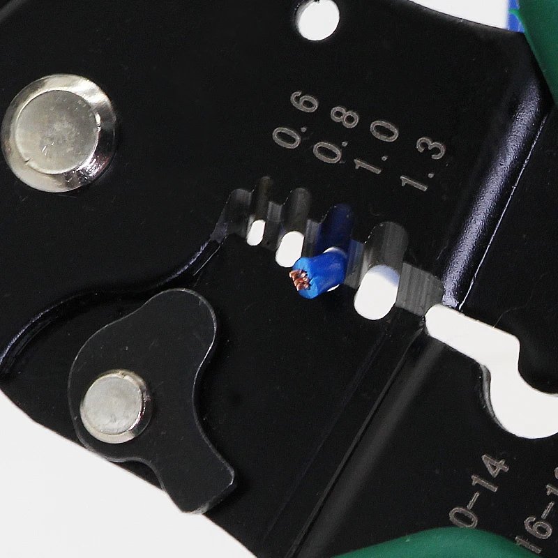 1pcs 4in1 multifunctional crimping pliers, wire stripper, wire cutter,terminal pliers, wiring accessories, hand tool accessories