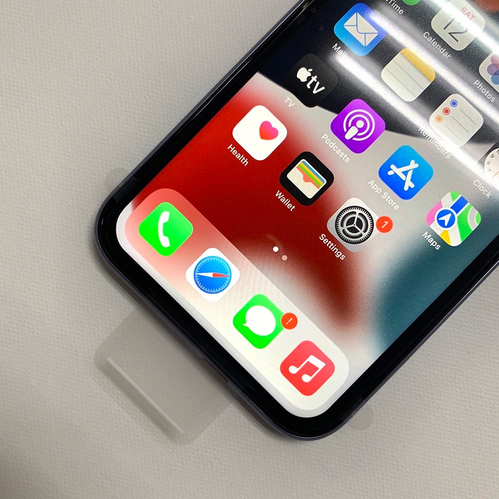 【Second-hand】Authentic Apple iPhone 11 64GB/128GB/256GB Unlocked iOS A13 with Face ID 12MP+12MP Camera 6.1 inch LCD 1792 x 828 Screen