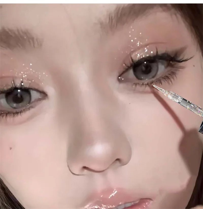 Liquid Eyeshadow Pearlescent Shimmer Long Lasting Monochrome Pearly Fine Sparkling Sequins Eye Shadow Highlighter Quick Drying