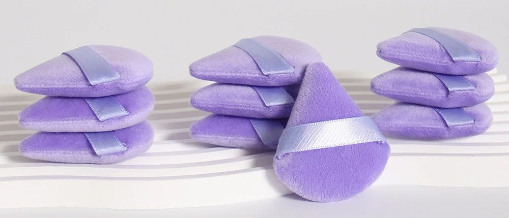 12 makeup puff sets: 3 fingertip puff, 3 triangle puff, 3 mini thumb drop egg and 3 drop egg, suitable for both wet and dry use