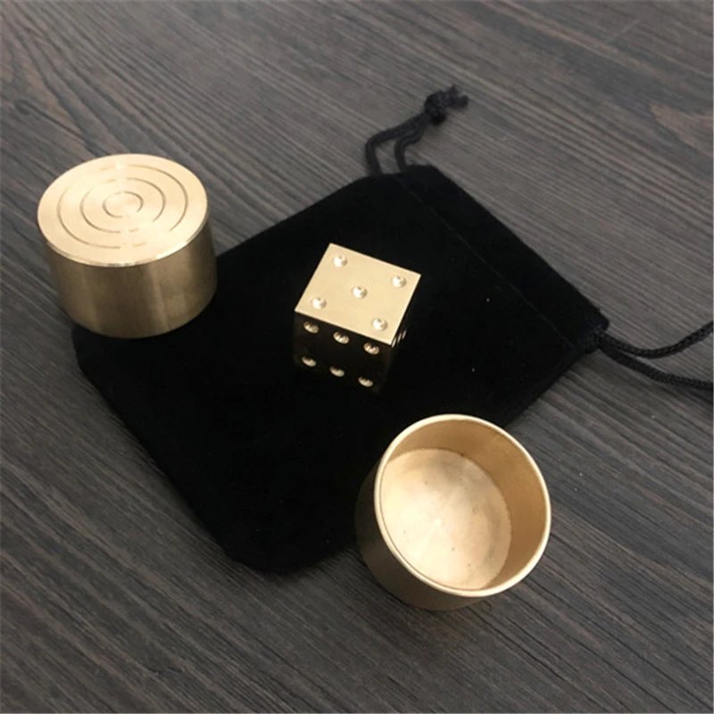 Super Mental Die (Brass) Magic Tricks Stage Close Up Magia Dice Number Prediction Magie Metalism Gimmick Prop Accessories Super Mental Die (Brass) Magic Tricks Stage Close Up Magia Dice Number Prediction Magie Metalism Gimmick Prop Accessories