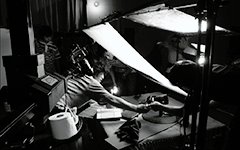 Super Mental Die (Brass) Magic Tricks Stage Close Up Magia Dice Number Prediction Magie Metalism Gimmick Prop Accessories