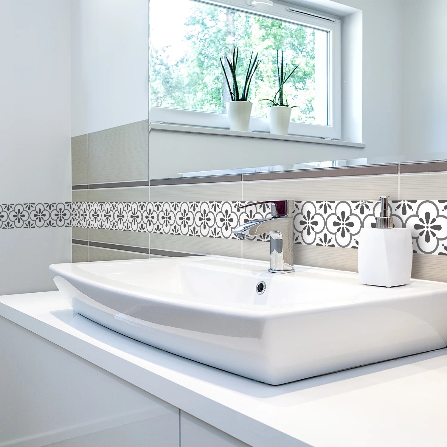 41 Styles Baseboard Stickers Waterproof Peel & Stick Waistline Wall Sticker Floor Border Sticker For Kitchen Bathroom 10x200cm