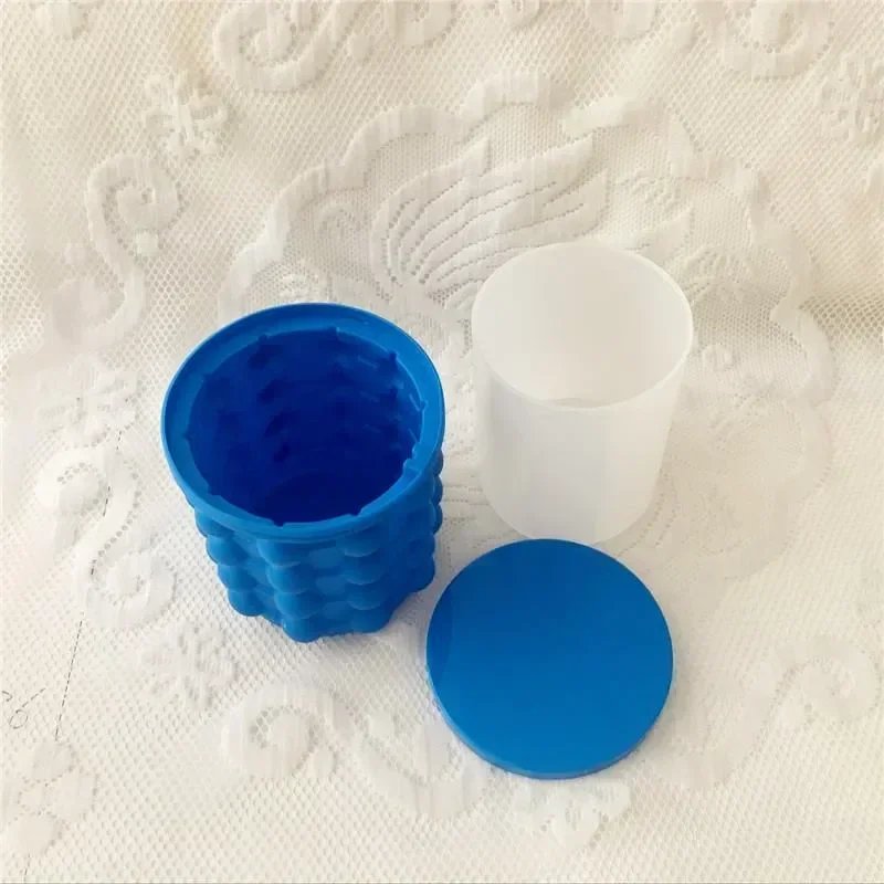 1pc-Silicone Ice Cube Maker Portable Bucket Wine Ice Cooler Beer Cabinet Space Saving Kitchen Tools Drinking Whiskey Freeze