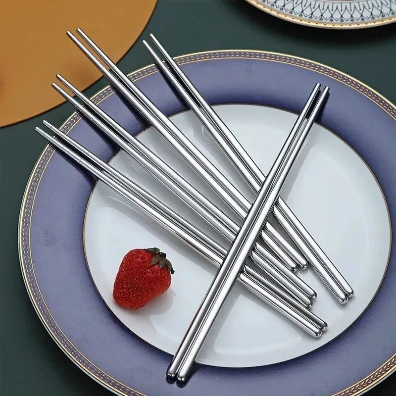 30/1Pair Chinese Chopsticks Stainless Steel Non-slip Sushi Chopstick Korean Japanese Food Metal Stick Reusable Kitchen Tableware 30/1Pair Chinese Chopsticks Stainless Steel Non-slip Sushi Chopstick Korean Japanese Food Metal Stick Reusable Kitchen Tableware