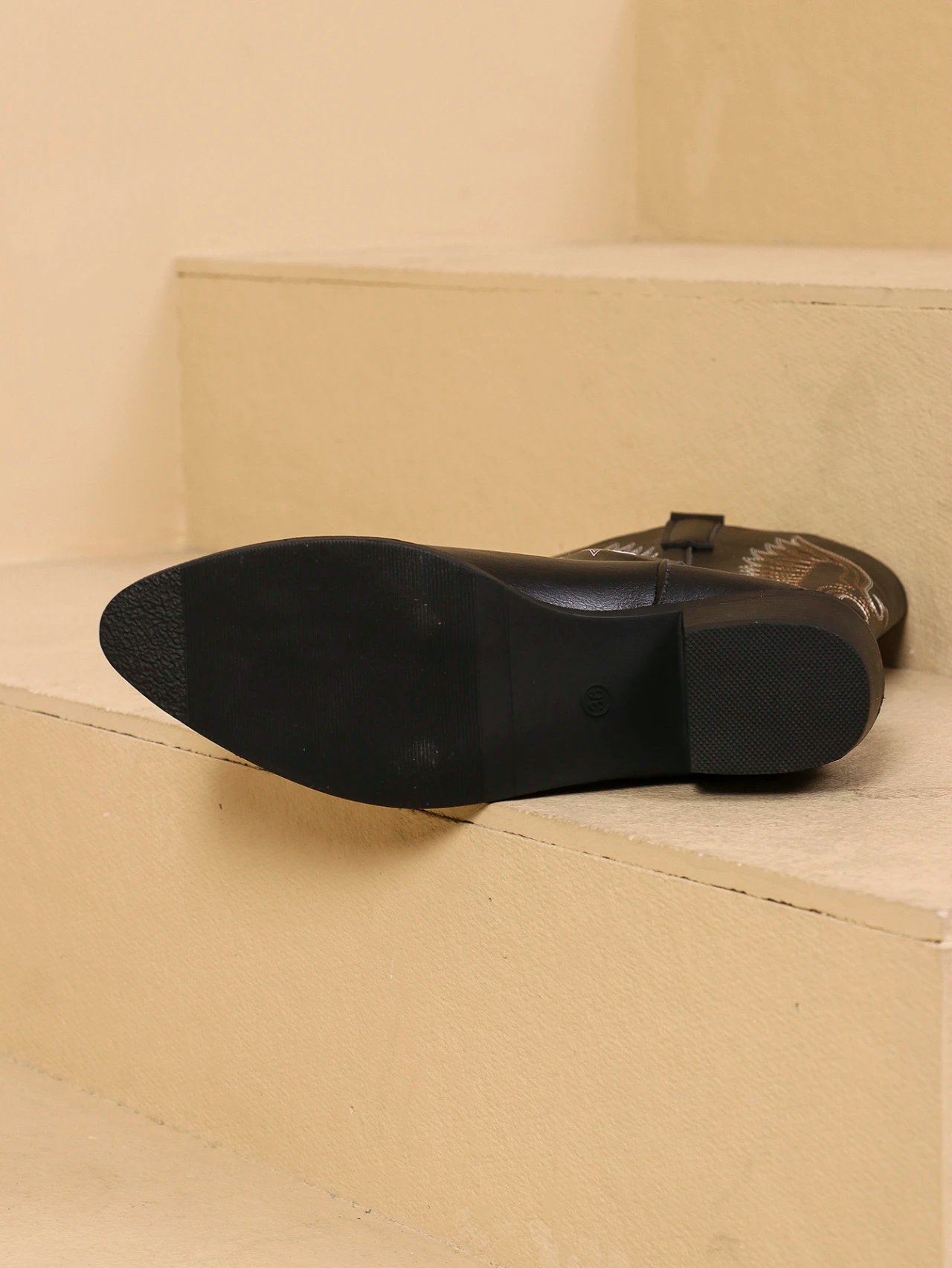 Cowgirl High Knee Boots 2024 New Trend Wedge Heels Embroidered Winter Shoes for Women White Red Pink Cowgirl Cowboy Boots