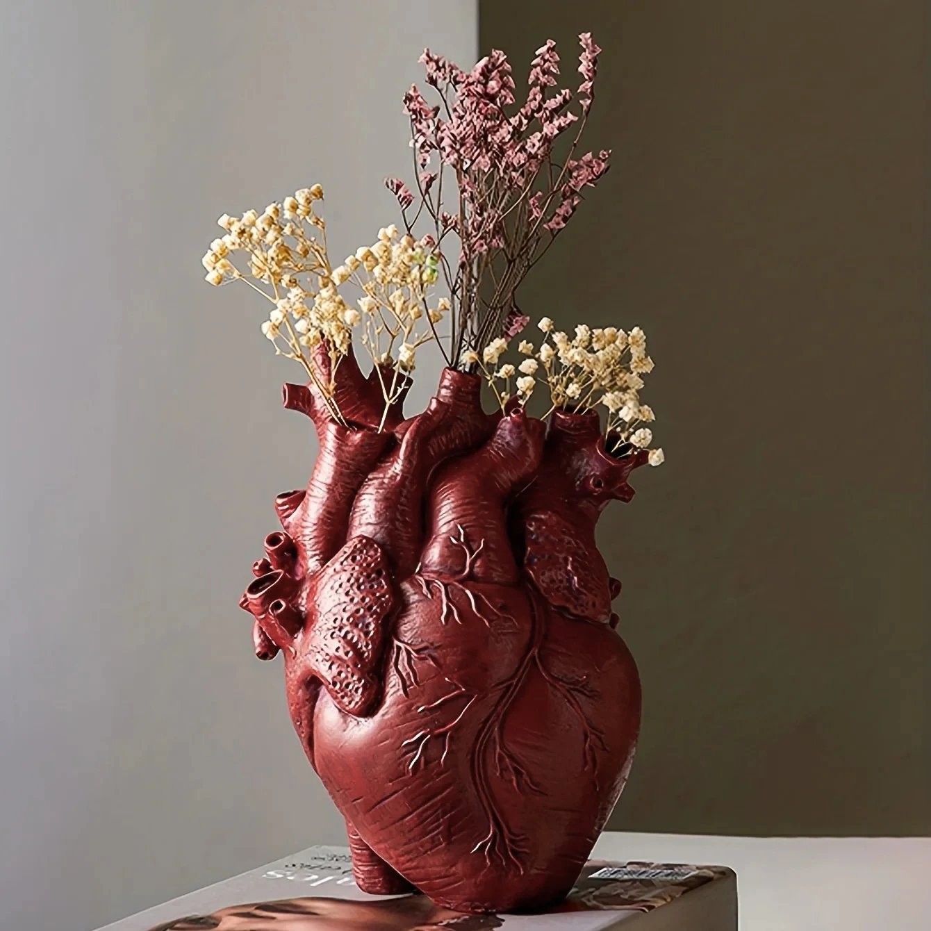Anatomical Heart Vase Resin Figurine Glam Style Collectible Decorative Anatomy Themed Design Flower Holder for Tabletop Display