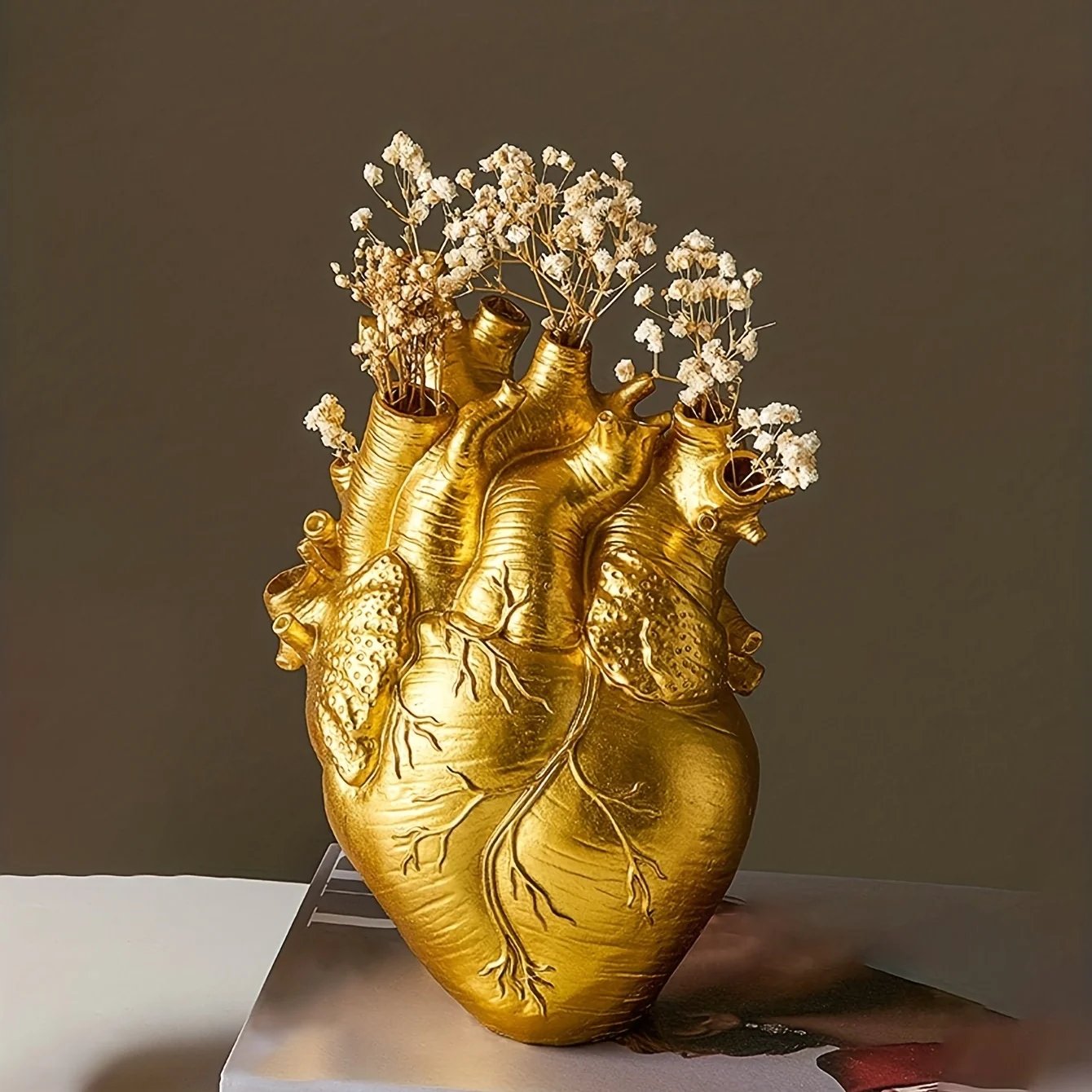 Anatomical Heart Vase Resin Figurine Glam Style Collectible Decorative Anatomy Themed Design Flower Holder for Tabletop Display