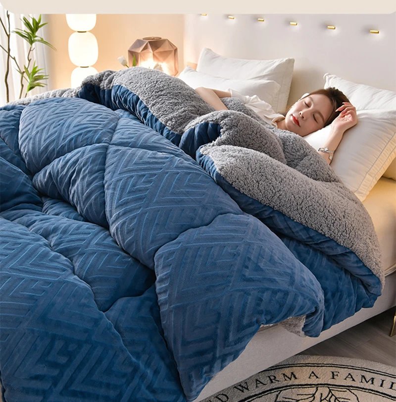 Super Warm Lamb Cashmere Quilt Winter Blanket Velvet Fabric Quilts Thickened Comforter Core Queen Full Size Weighted Blankets Super Warm Lamb Cashmere Quilt Winter Blanket Velvet Fabric Quilts Thickened Comforter Core Queen Full Size Weighted Blankets