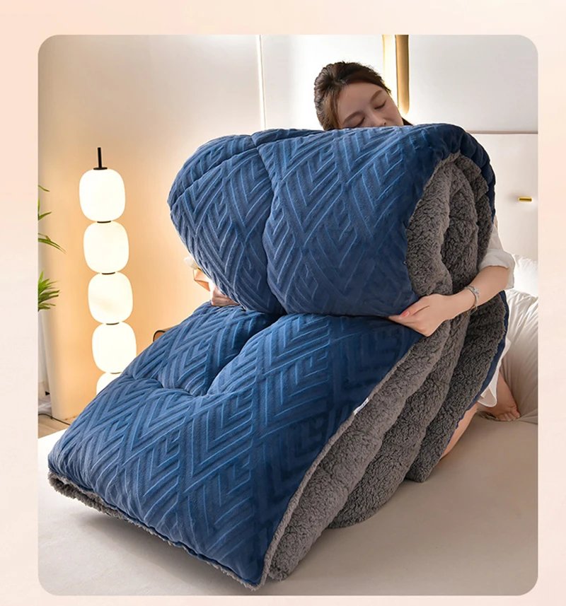 Super Warm Lamb Cashmere Quilt Winter Blanket Velvet Fabric Quilts Thickened Comforter Core Queen Full Size Weighted Blankets Super Warm Lamb Cashmere Quilt Winter Blanket Velvet Fabric Quilts Thickened Comforter Core Queen Full Size Weighted Blankets