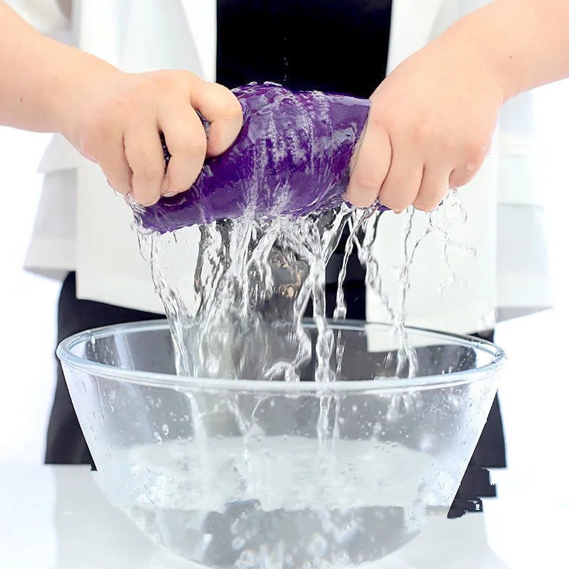 The new microfiber bath towel is super absorbent, soft and quick-drying, super large bath towel, multi-purpose travel sports