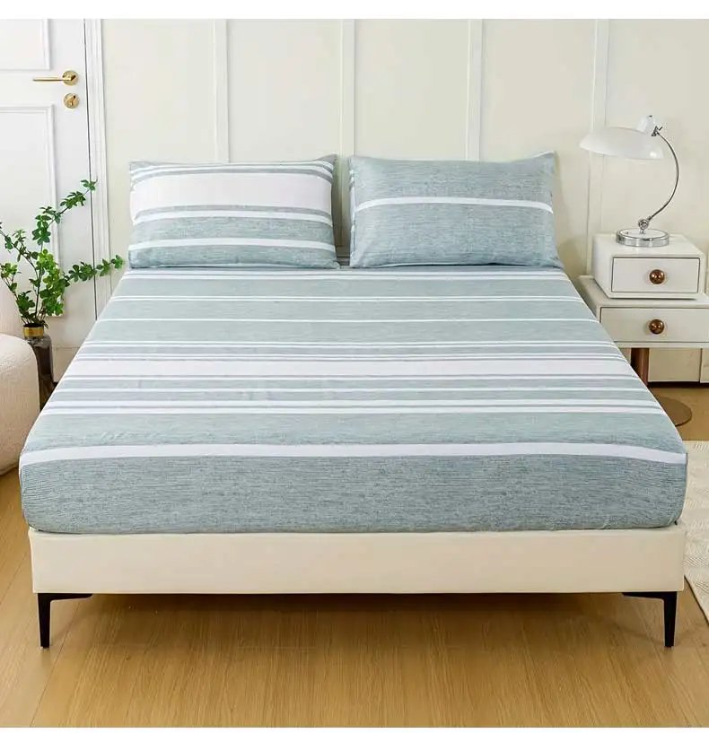 3-Piece Striped Fitted Sheet Set &ndash; Luxuriously Soft & Breathable &ndash; Includes 1 Fitted Sheet and 2 Pillowcases for Cozy Sleep &ndash; Pe