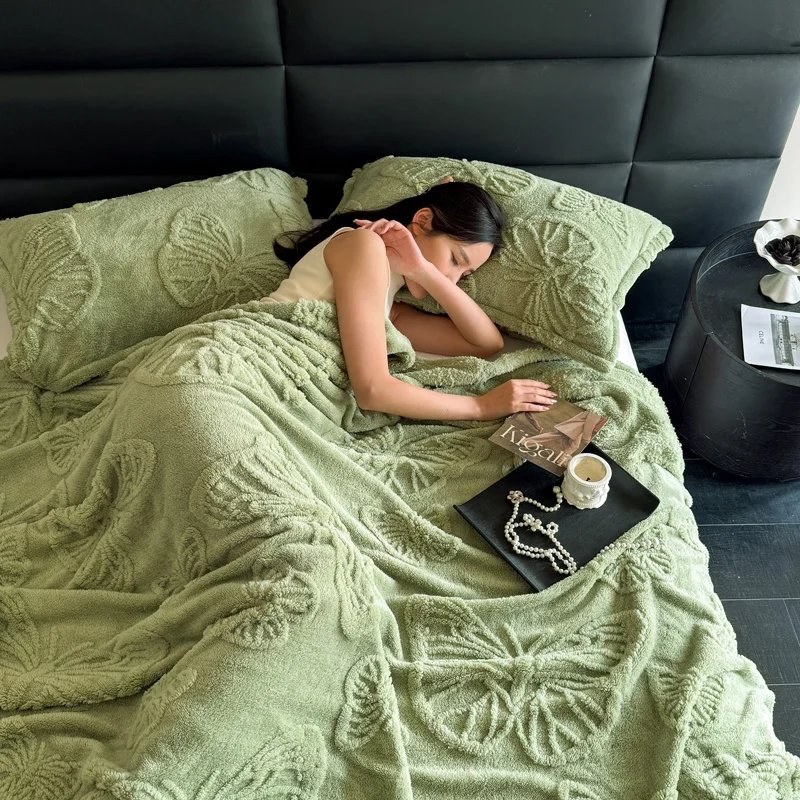 1pc Minimalist Butterfly Jacquard Faux Long Plush Lamb Wool Blanket, Soft And Warm, Can Be Used As Bedspread Or Shawl