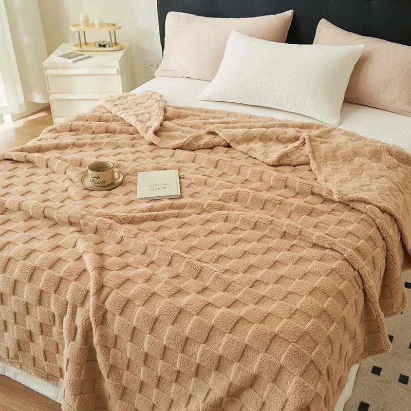 Winters Thickened Monolayer Taffu lamb Wool Green Blanket Plaid Simple Warm Flannel Blanket for Soft Sofa Blanket Bed cover