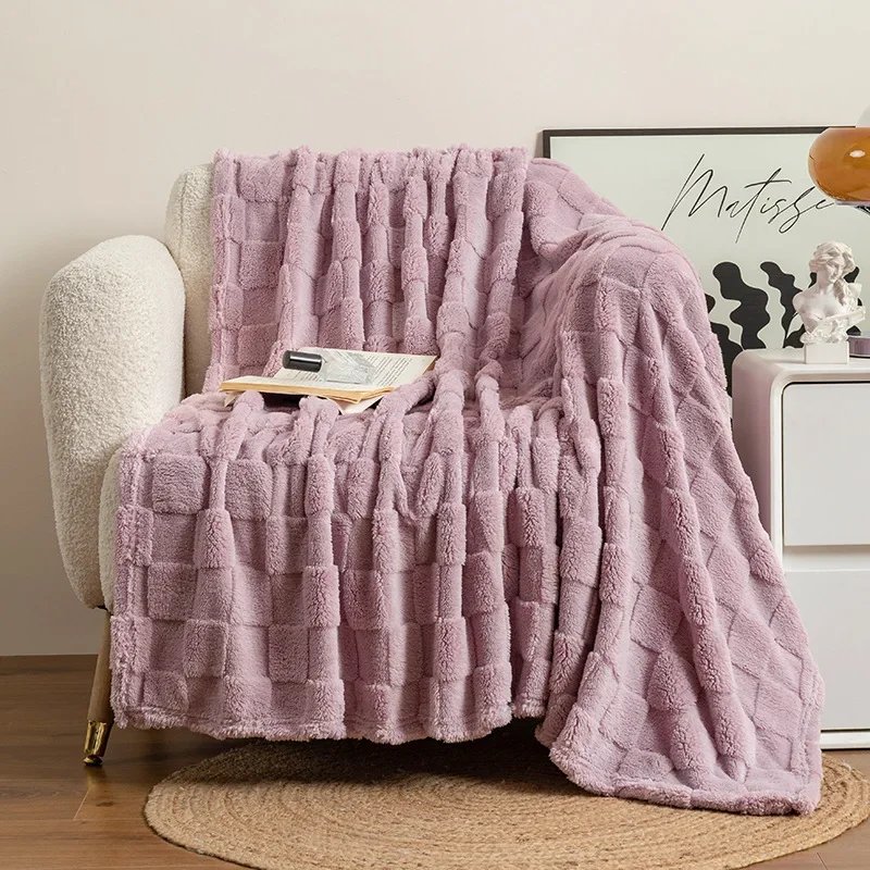 Winters Thickened Monolayer Taffu lamb Wool Green Blanket Plaid Simple Warm Flannel Blanket for Soft Sofa Blanket Bed cover