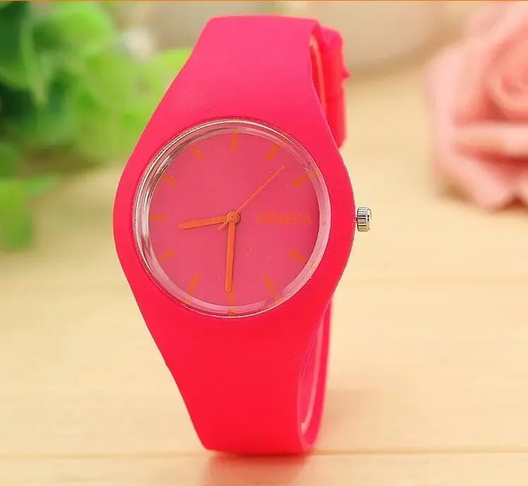 Reloj Mujer 2021 Women's Watches Famous Brand Quartz Watch Women Fashion Casual Sports Silicone Wristwatch Hot Kobiet Zegarka