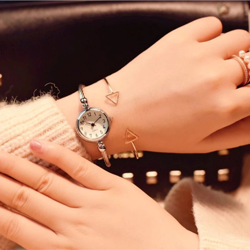 Small Gold Bangle Bracelet Luxury Watch Stainless Steel Retro Ladies Quartz Wristwatch Fashion Casual Thin Chain Watches