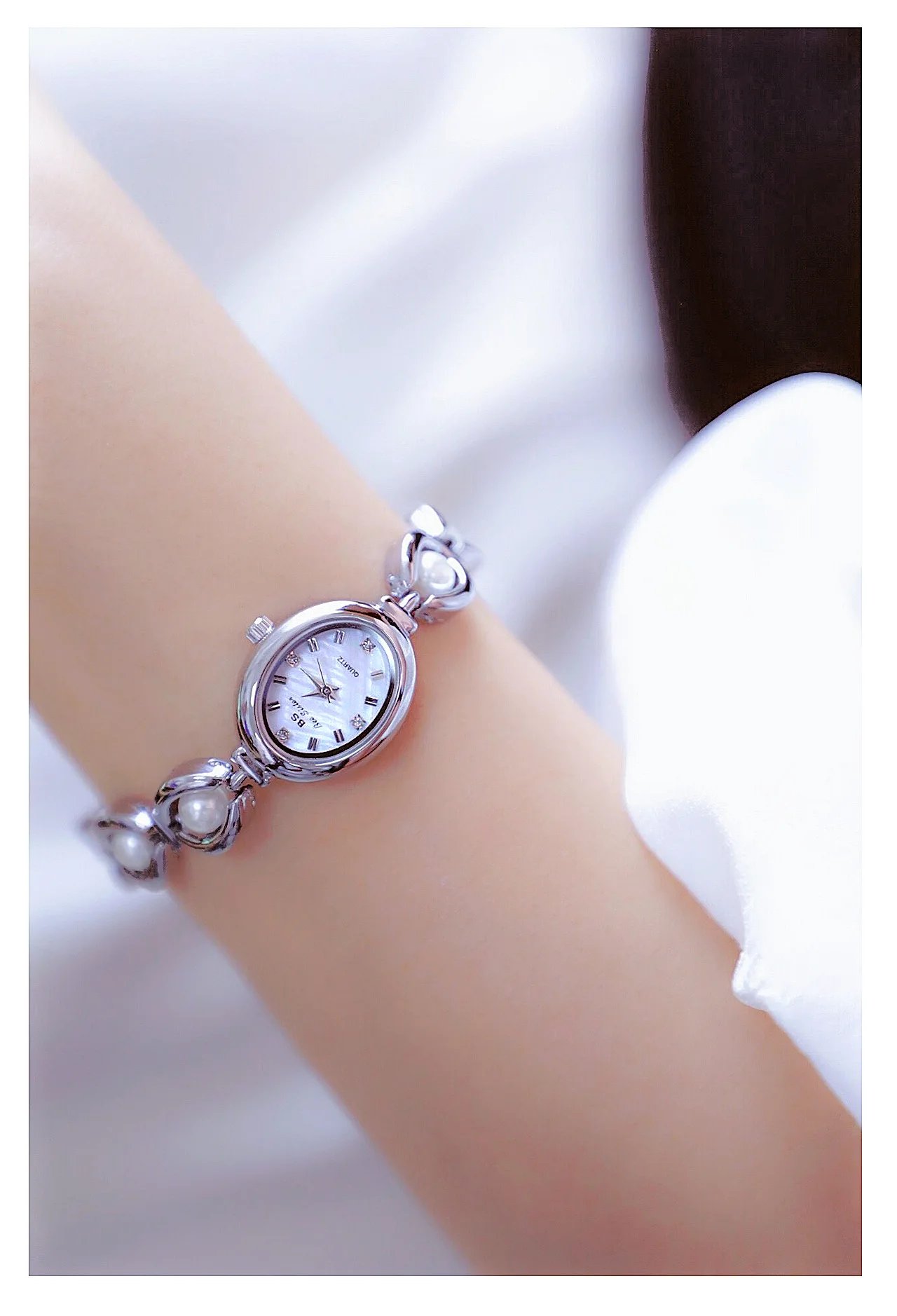 UTHAI Women's Watch Brand Japanese Style Light Luxury Simple Pearl Bracelet Jewelry Waterproof Female Fashion Clock Watches Gift UTHAI Women's Watch Brand Japanese Style Light Luxury Simple Pearl Bracelet Jewelry Waterproof Female Fashion Clock Watches Gift