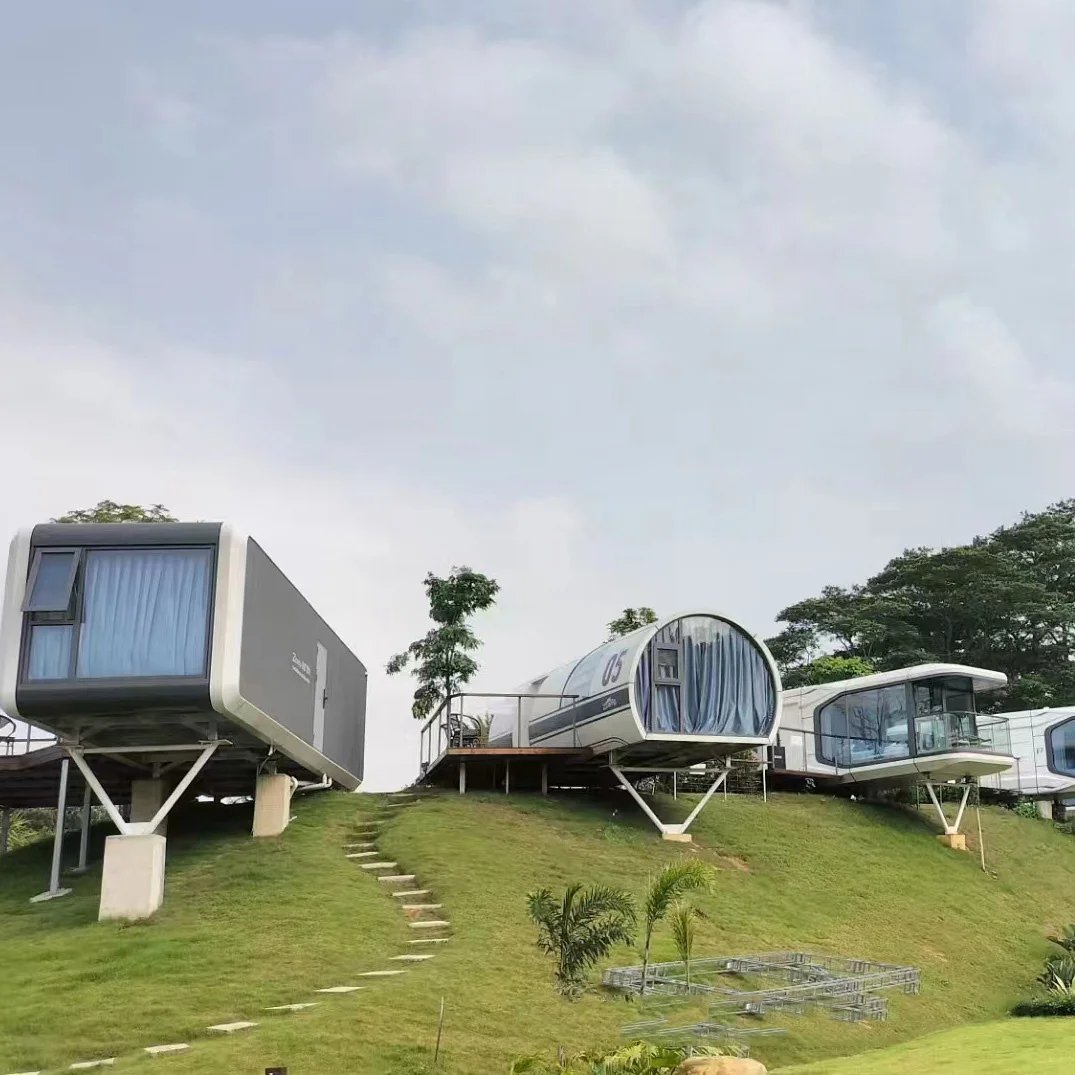 Capsule House Mobile Modern Tiny Prefabricated hotel Prefab container Home Villas Isolated Two Bedroom Luxury Sunrooms