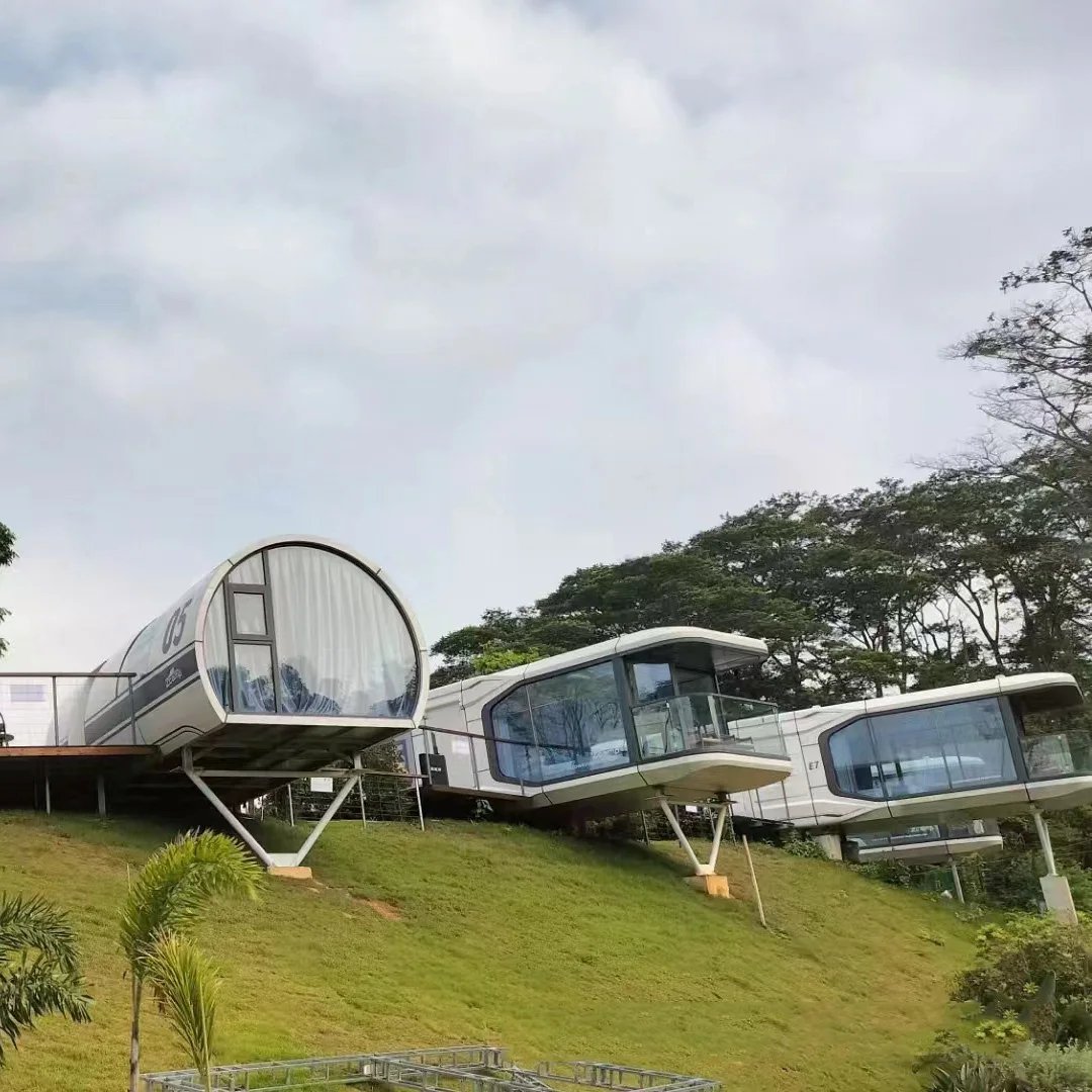 Capsule House Mobile Modern Tiny Prefabricated hotel Prefab container Home Villas Isolated Two Bedroom Luxury Sunrooms