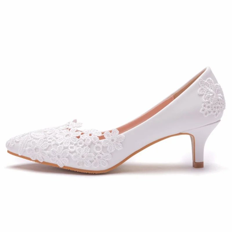 XIHAHA Fashion Women's Crystal Queen White Lace Flower Wedding Shoes Woman Point Toe Slips Lady Dress Flats Sneaker Big Size 43