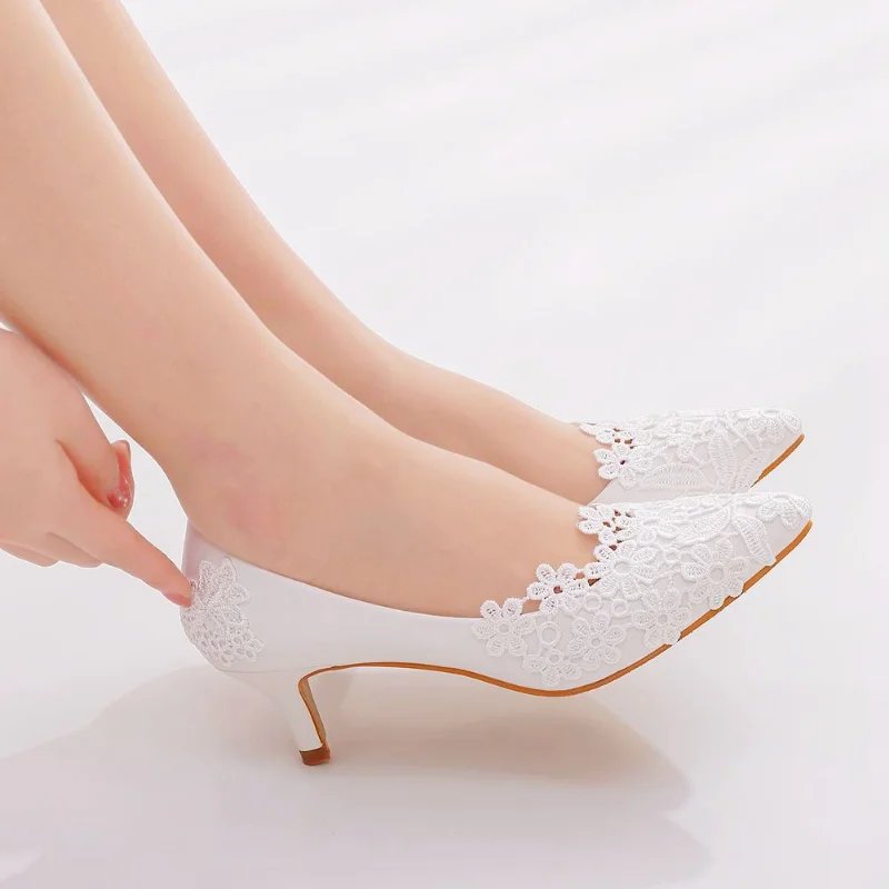 XIHAHA Fashion Women's Crystal Queen White Lace Flower Wedding Shoes Woman Point Toe Slips Lady Dress Flats Sneaker Big Size 43