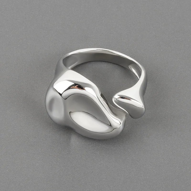 New Trendy Silver Color Rings Women Accessories Elegant Simple Smooth LOVE Heart Party Jewelry Birthday Gifts